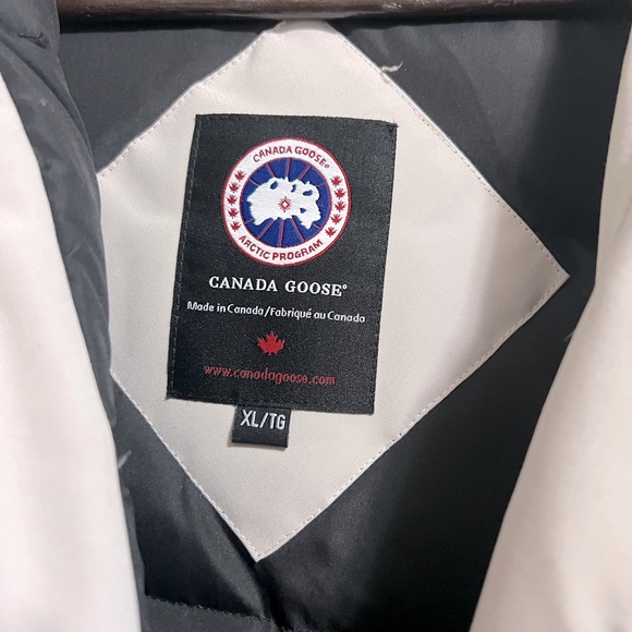 Canada Goose Bennet Down Parka - Picture 2 of 4